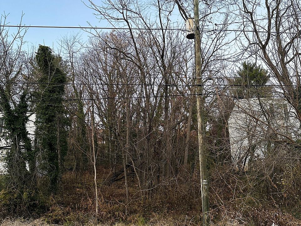 1st image of 0 Staunton Ave NW #13