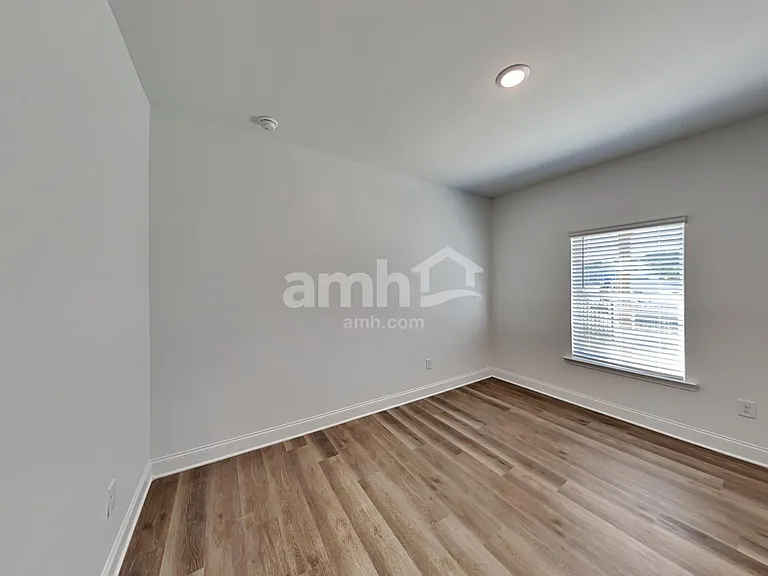 1305 Soapstone Rd — Photo 12