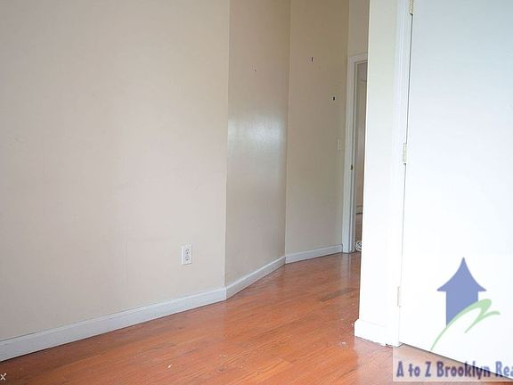 2nd image of 443 Tompkins Ave APT 3