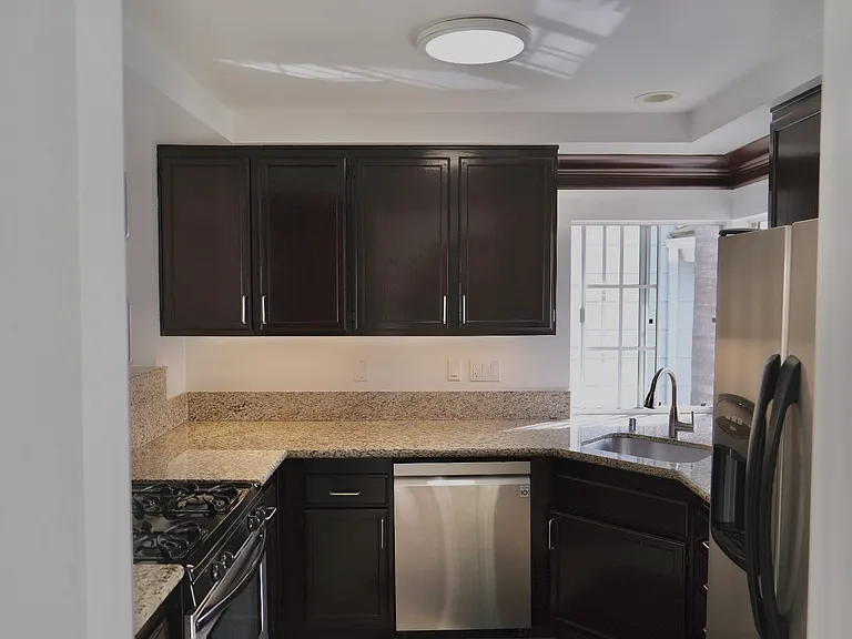 13311 Tiverton Rd — Photo 7