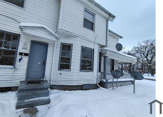 3rd image of 602 Forest Ave #1