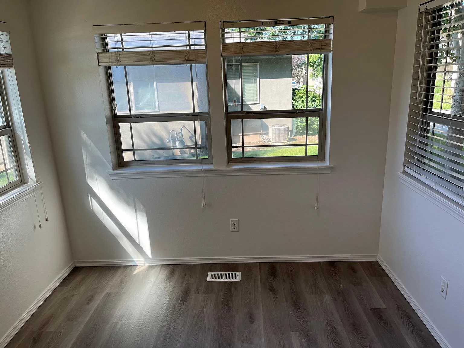 3 bed, 1200 sqft, $1,495 — Photo 3