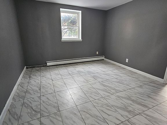 5th image of 112 Lincoln Ave #24