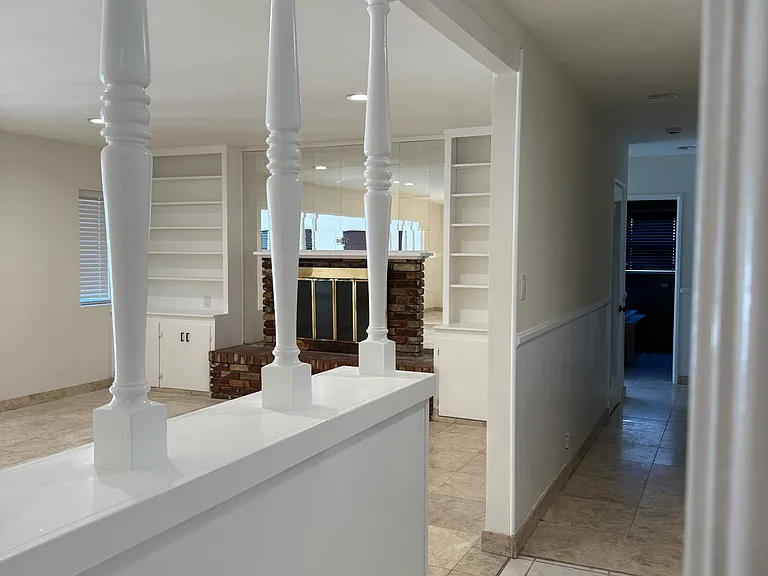 10247 Eglise Ave — Photo 19