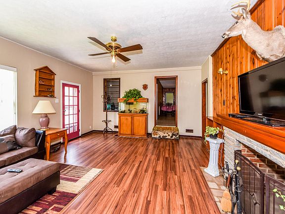 5th image of 2901 Pleasant View Ave