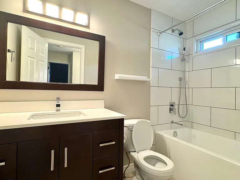 1032 Cornwall Dr — Photo 25