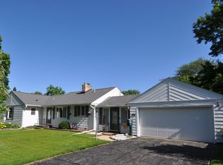 4028 Abbotsford Rd, Rockford, IL 61107