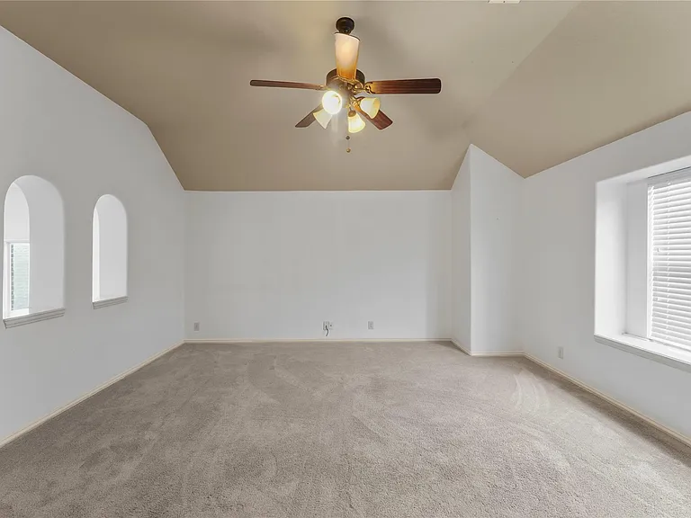 1204 E Shawnee Dr — Photo 17
