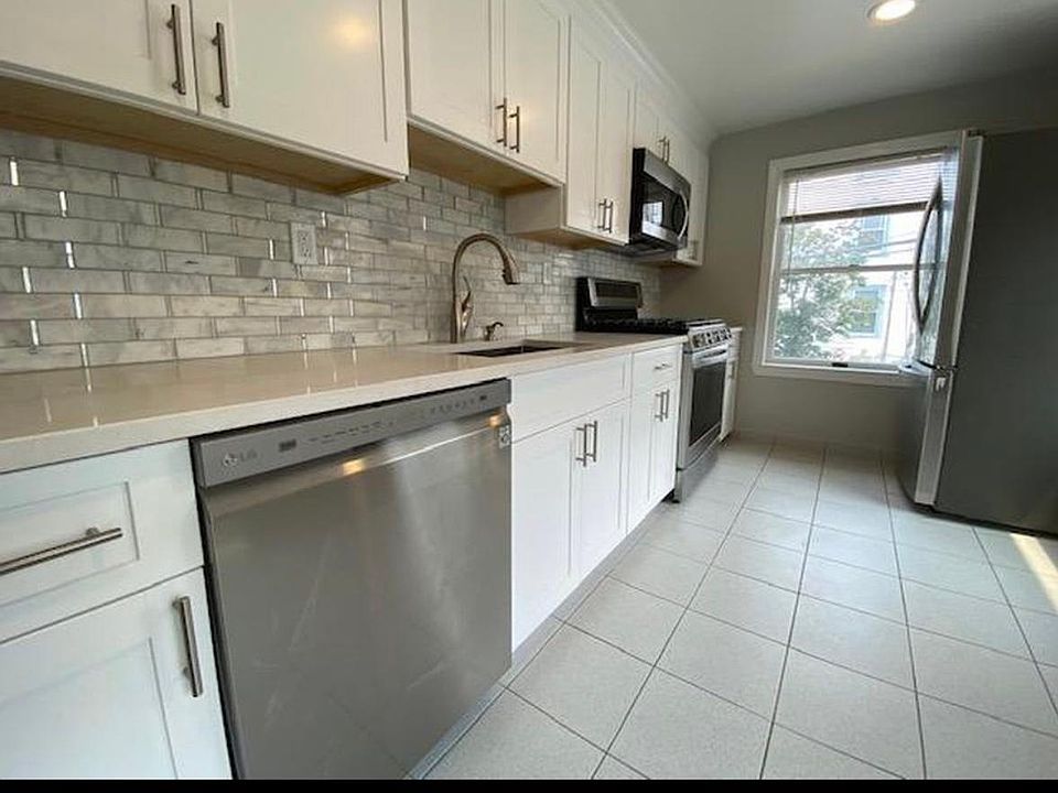 1st image of 15 Main St #1