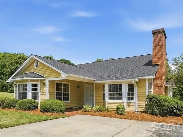 2914 Huckleberry Hill Dr, Fort Mill, SC 29715