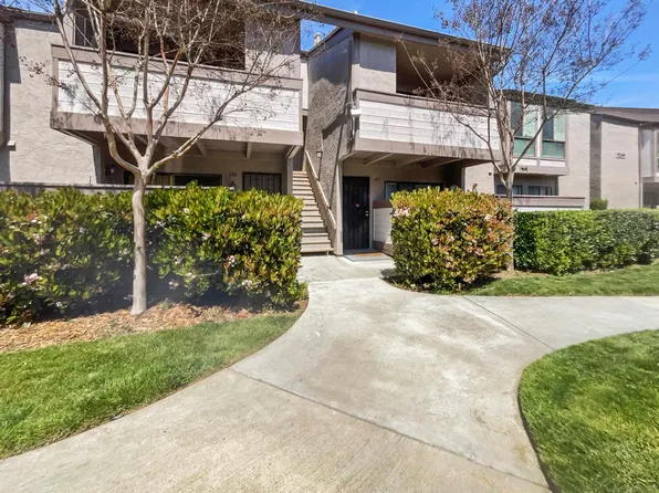 9249 Village Glen Dr Unit 207, San Diego, CA 92123