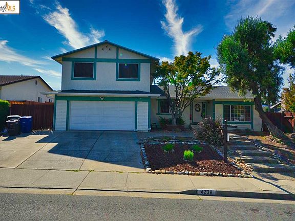 3rd image of 4238 Suzanne Dr