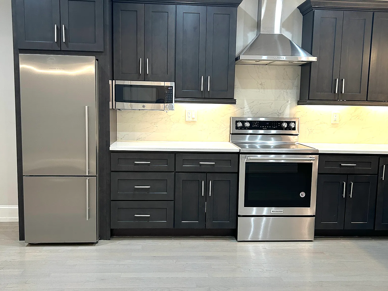 2 bed, 1200 sqft, $4,000 — Photo 4