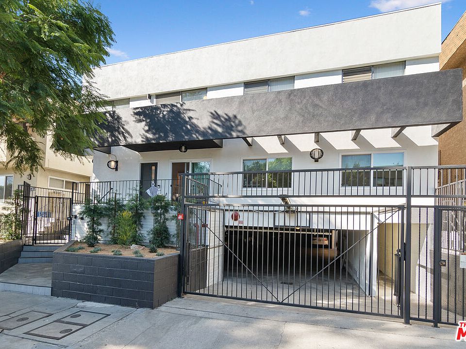 1st image of 1021 N Genesee Ave APT 4