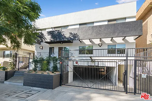 1021 N Genesee Ave #4 Photo 1
