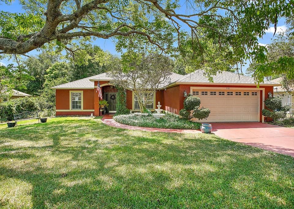 1st image of 931 Park Valley Cir