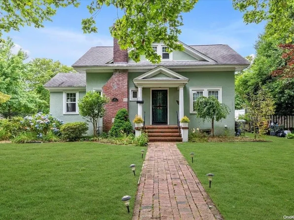 407 Pine Acres Boulevard, Brightwaters, NY 11718