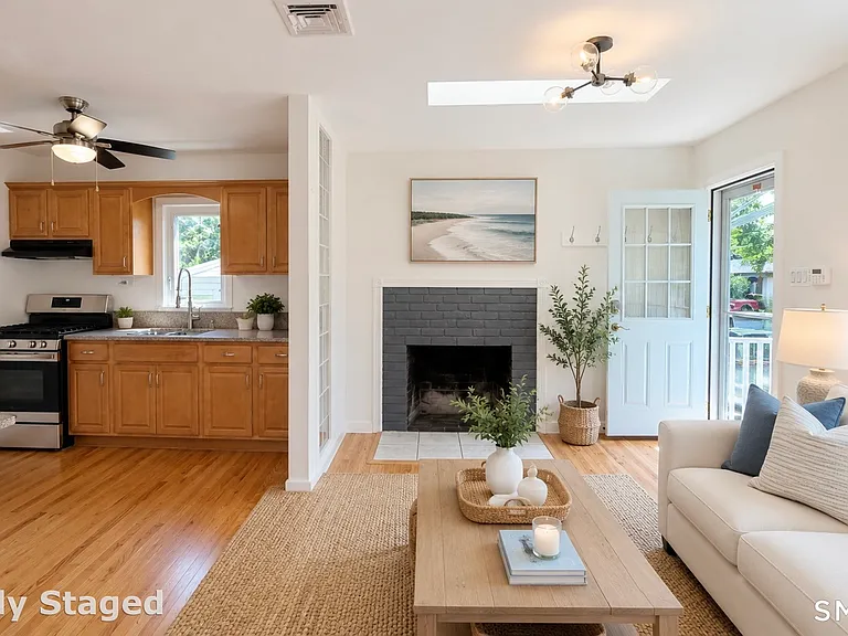 19 Hale St #1 — Photo 4