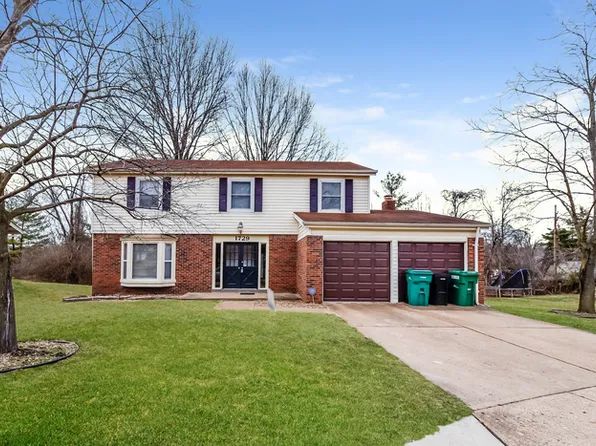 1729 Arrowpoint Drive Ct, Saint Louis, MO 63138