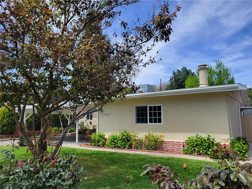 5 bed, 2200 sqft, $4,500 — Photo 4
