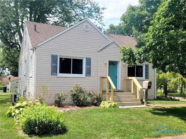 416 Cherry St, Genoa, OH 43430