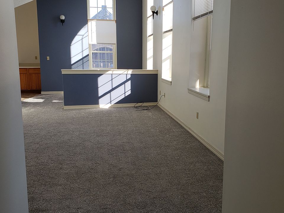 1st image of 351 Pine St APT 207