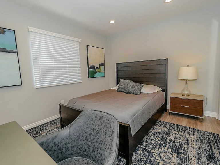4508 Esmeralda St #1/2 — Photo 25