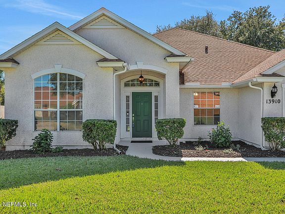 3rd image of 13910 SANDHILL CRANE Drive S