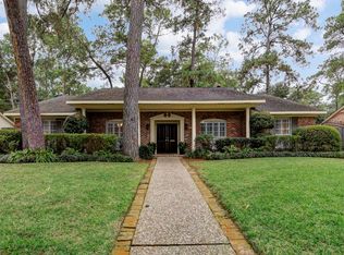 10011 Pine Forest Rd, Houston, TX 77042