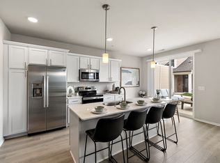 Parkways of Auburn Hills, Auburn Hills, MI 48326