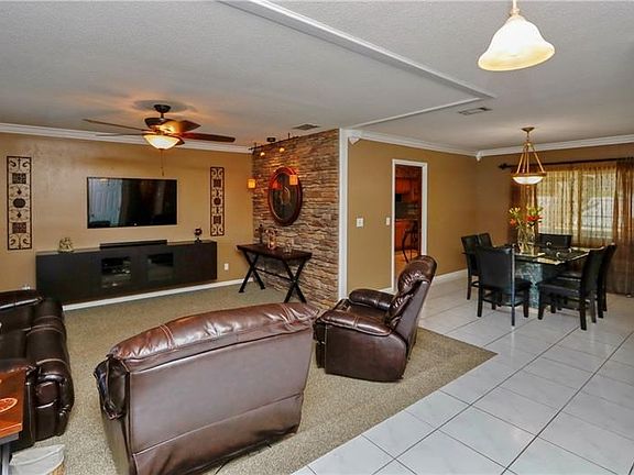 5th image of 2503 Lake Ellen Cir