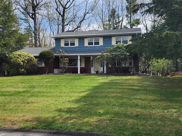 16 Sterling Forest Lane, Suffern, NY 10901