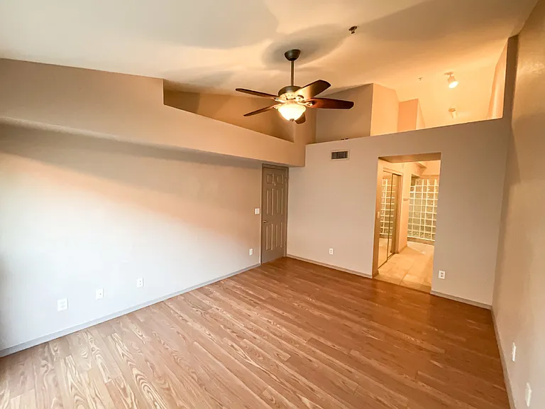 9276 E Sutton Dr — Photo 13