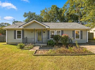 613 Cedar Bend Ln, La Vergne, TN 37086