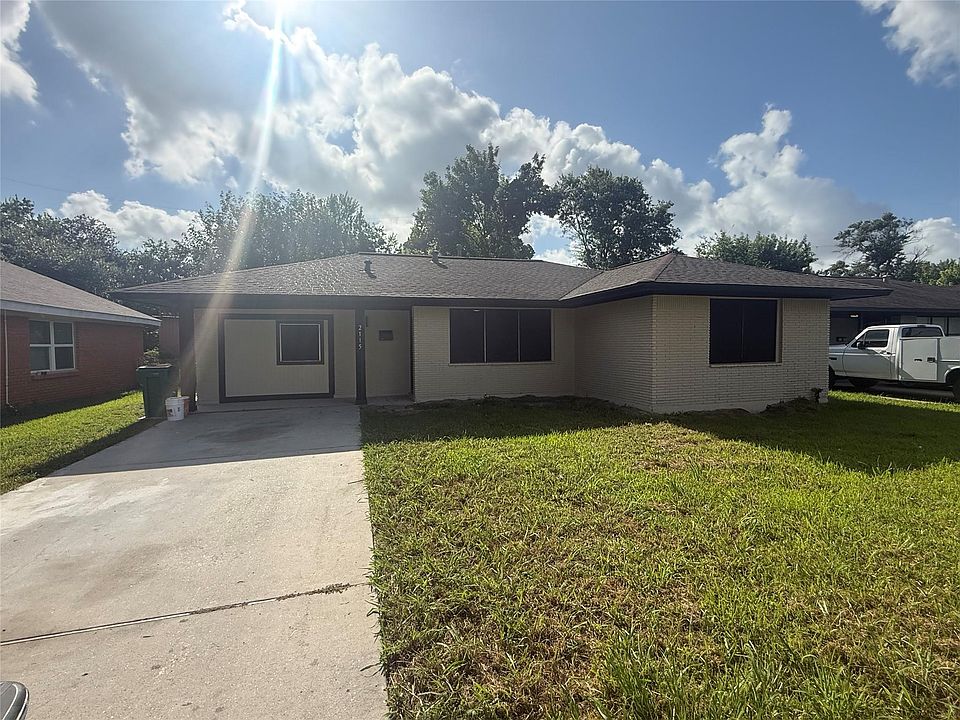 1st image of 2115 Dewberry Ln