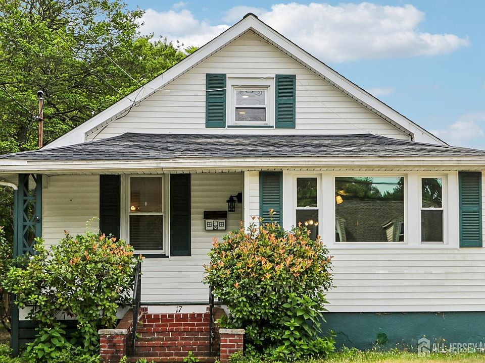 1st image of 17 Magnolia Ave