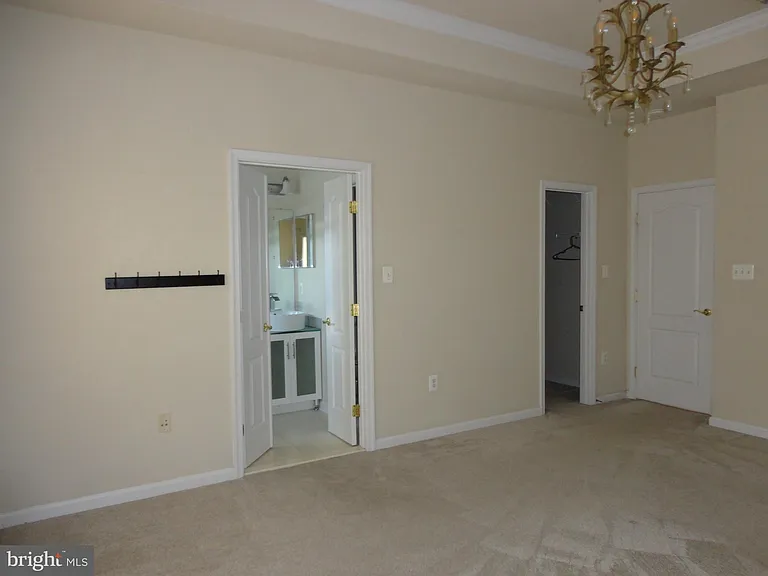 24699 Kings Canyon Sq — Photo 19