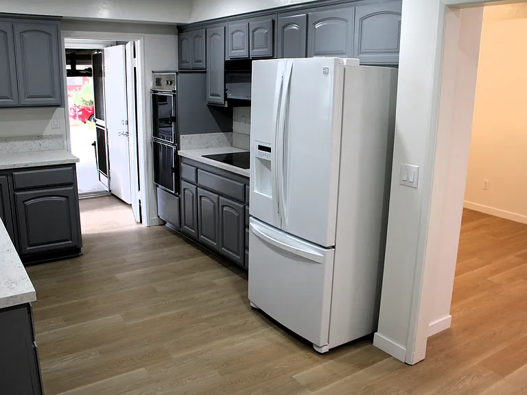 9642 Yolanda Ave — Photo 8