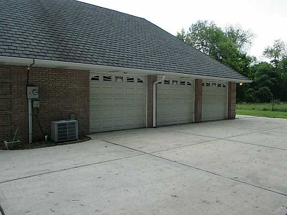 Parking Lot/Garage.