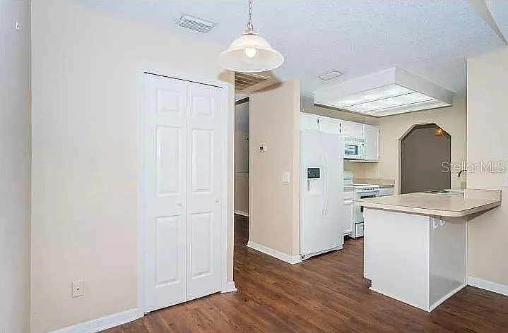 557 Rapid Falls Dr — Photo 5