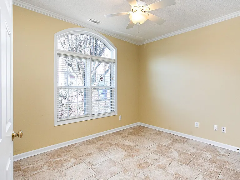 4824 Tommans Trl — Photo 3