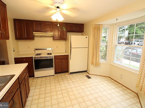 2nd image of 20462 Afternoon Ln