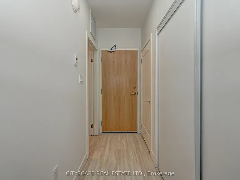 408 Dundas St S #212 — Photo 13