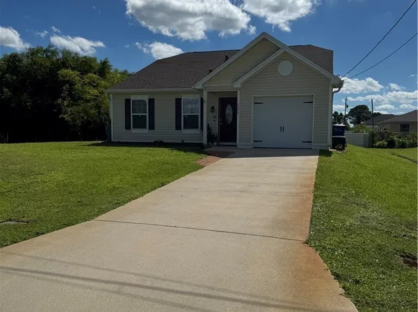 3305 25th St SW, Lehigh Acres, FL 33976