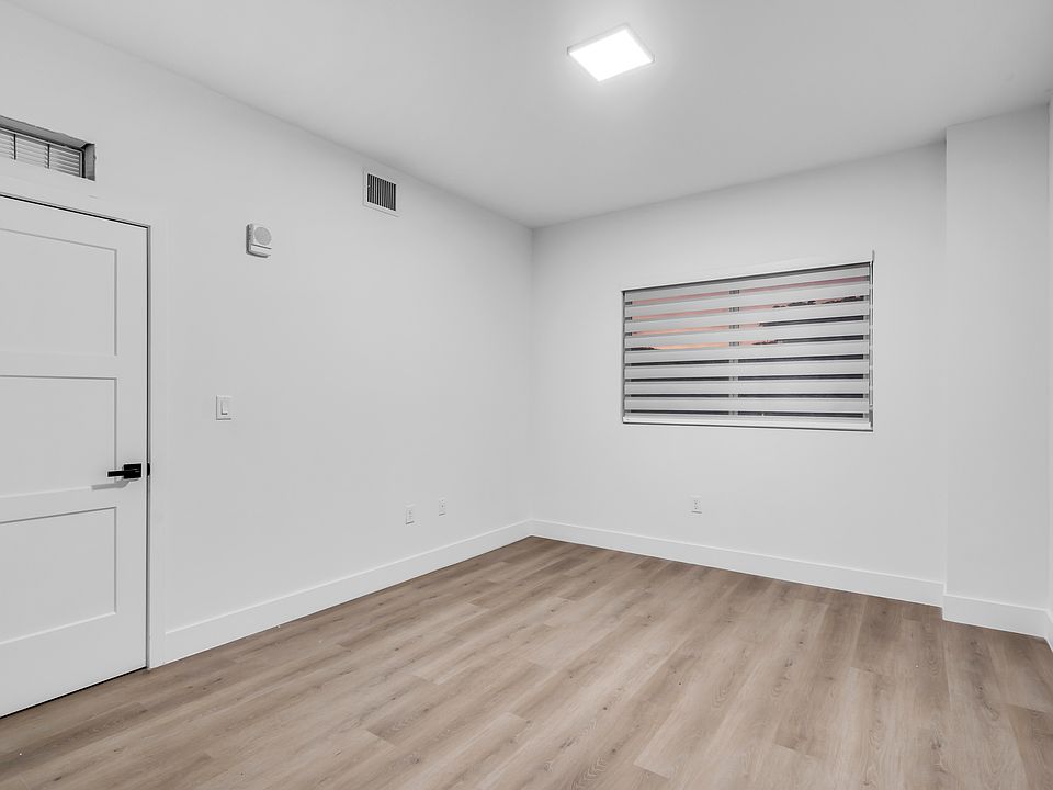 1st image of 3728 NW 19th Ave #206