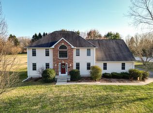 25 Mill Rd, East Longmeadow, MA 01028