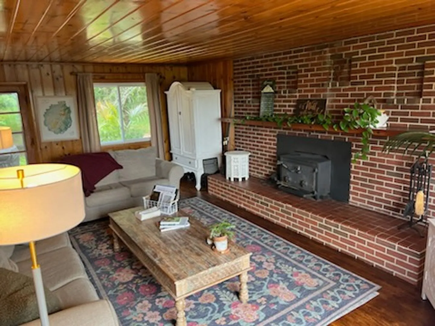 Single Family Home Near Urbana With Some Upgrades, Wood Floor On Main And Bedroom Level — Photo 3