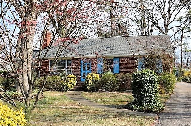 1st image of 831 Pepper Ave