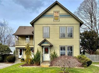 4 Smith St #6, Niantic, CT 06357
