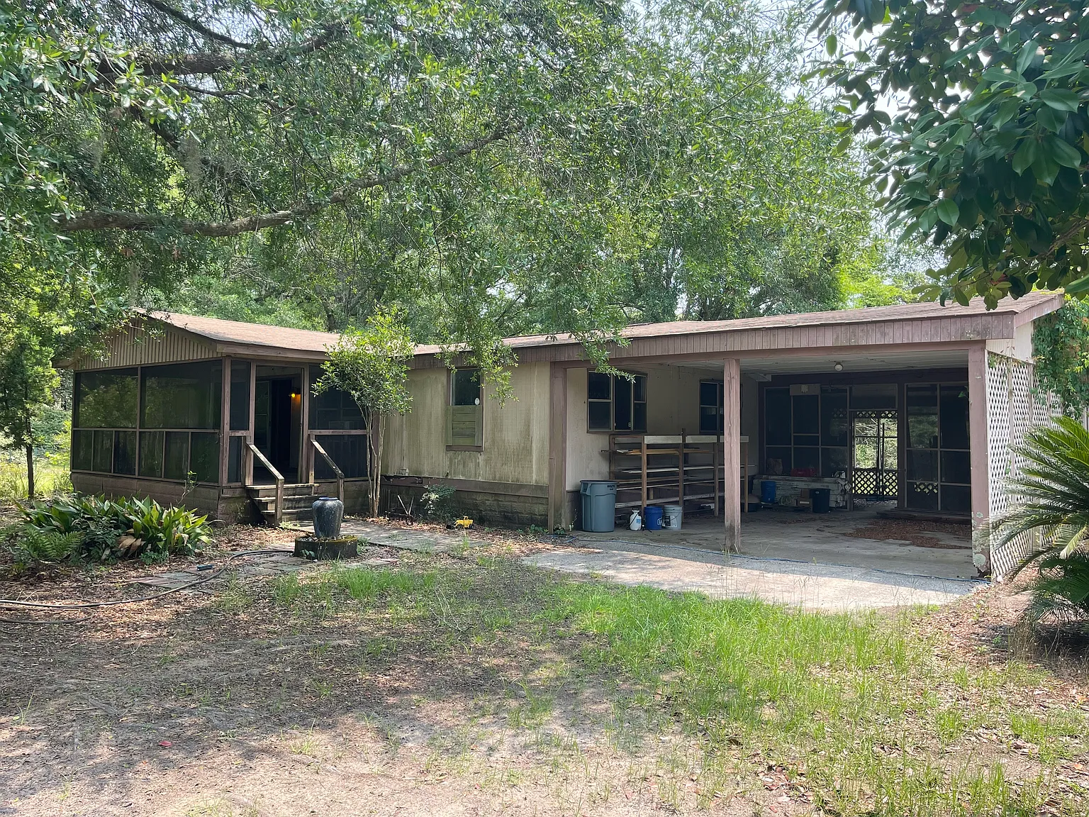 3 bed, 1248 sqft, $2,400 — Photo 2